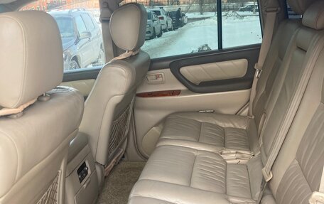 Toyota Land Cruiser 100 рестайлинг 2, 2004 год, 2 950 000 рублей, 11 фотография