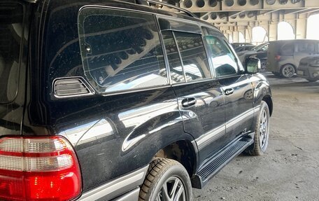 Toyota Land Cruiser 100 рестайлинг 2, 2004 год, 2 950 000 рублей, 8 фотография