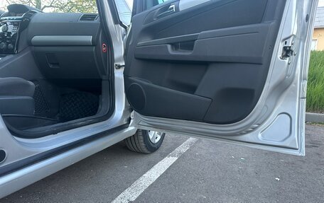 Opel Zafira B, 2011 год, 830 000 рублей, 8 фотография