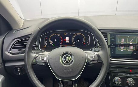 Volkswagen T-Roc I, 2021 год, 1 675 000 рублей, 4 фотография