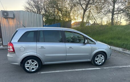 Opel Zafira B, 2011 год, 830 000 рублей, 15 фотография