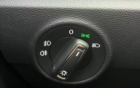 Volkswagen T-Roc I, 2021 год, 1 675 000 рублей, 10 фотография