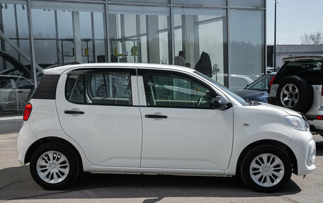 Toyota Passo III, 2016 год, 745 000 рублей, 6 фотография