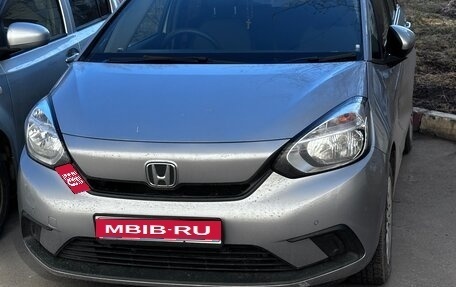 Honda Fit, 2021 год, 850 000 рублей, 1 фотография