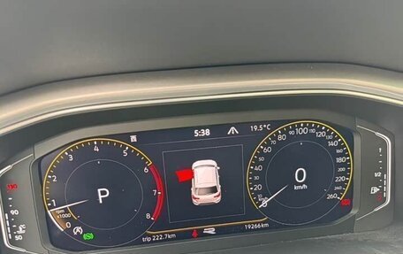 Volkswagen T-Roc I, 2022 год, 1 980 000 рублей, 10 фотография