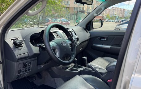 Toyota Hilux VII, 2013 год, 3 000 000 рублей, 8 фотография