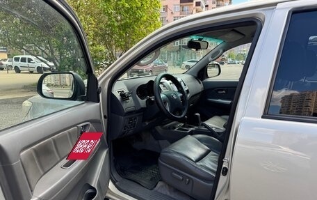 Toyota Hilux VII, 2013 год, 3 000 000 рублей, 9 фотография