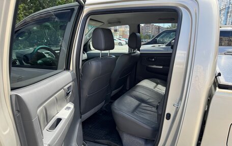 Toyota Hilux VII, 2013 год, 3 000 000 рублей, 10 фотография