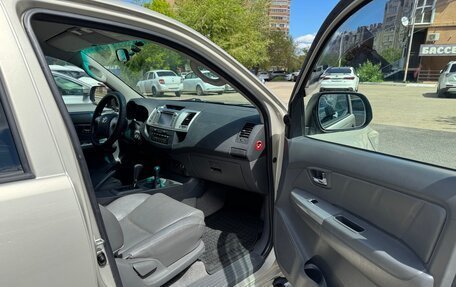 Toyota Hilux VII, 2013 год, 3 000 000 рублей, 13 фотография