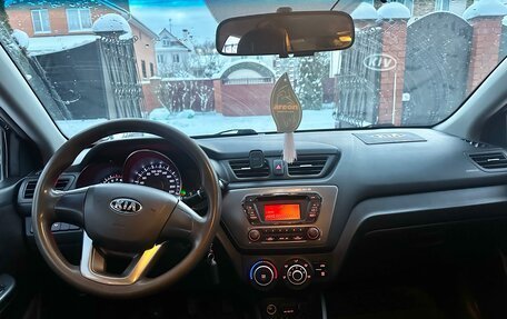 KIA Rio III рестайлинг, 2013 год, 750 000 рублей, 9 фотография