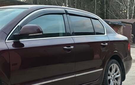 Skoda Superb III рестайлинг, 2011 год, 1 750 000 рублей, 5 фотография