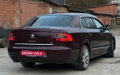 Skoda Superb III рестайлинг, 2011 год, 1 750 000 рублей, 3 фотография