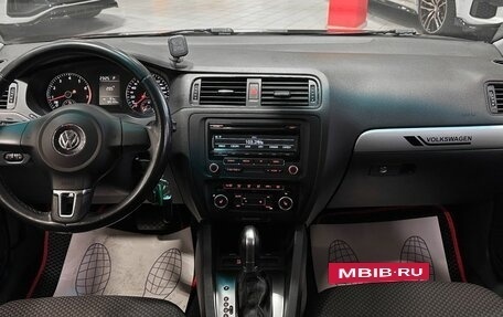 Volkswagen Jetta VI, 2012 год, 890 000 рублей, 22 фотография