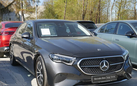 Mercedes-Benz E-Класс, 2025 год, 6 413 564 рублей, 2 фотография