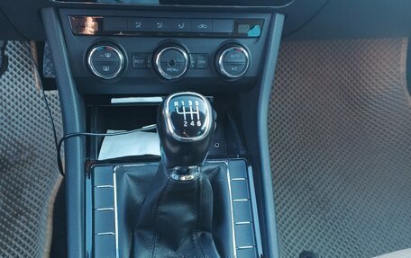 Skoda Superb III рестайлинг, 2016 год, 1 820 000 рублей, 11 фотография