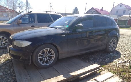 BMW 1 серия, 2009 год, 940 000 рублей, 2 фотография