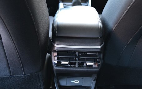 Geely Emgrand, 2024 год, 1 850 000 рублей, 17 фотография