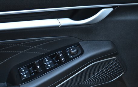 Geely Emgrand, 2024 год, 1 850 000 рублей, 16 фотография