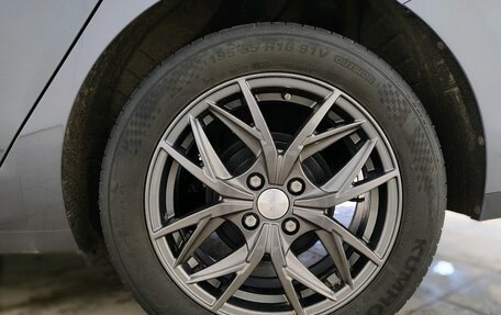 Hyundai Solaris II рестайлинг, 2021 год, 1 829 000 рублей, 7 фотография