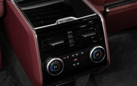 Land Rover Range Rover IV рестайлинг, 2025 год, 23 990 000 рублей, 30 фотография