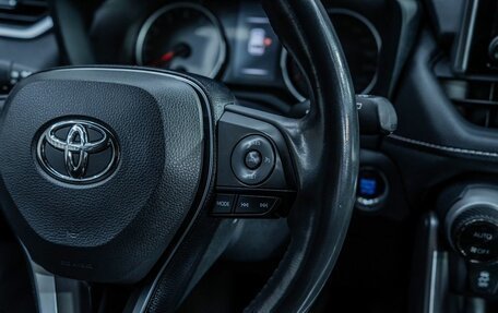 Toyota RAV4, 2021 год, 3 197 000 рублей, 10 фотография