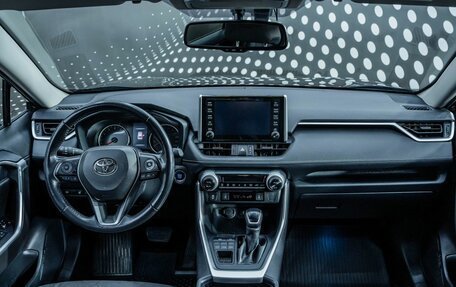 Toyota RAV4, 2021 год, 3 197 000 рублей, 8 фотография