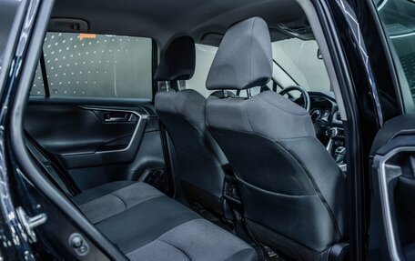 Toyota RAV4, 2021 год, 3 197 000 рублей, 17 фотография