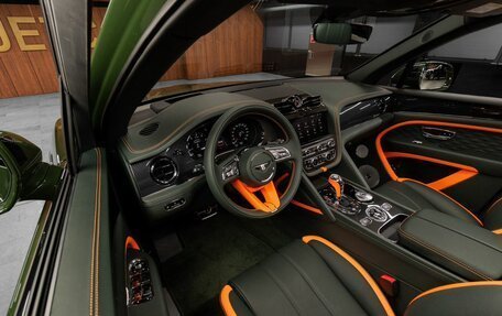 Bentley Bentayga I, 2025 год, 47 900 000 рублей, 15 фотография