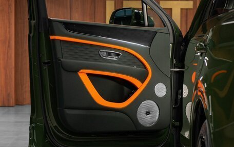 Bentley Bentayga I, 2025 год, 47 900 000 рублей, 17 фотография