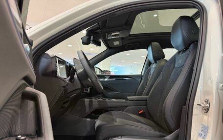 Volkswagen Tiguan, 2026 год, 4 850 000 рублей, 27 фотография