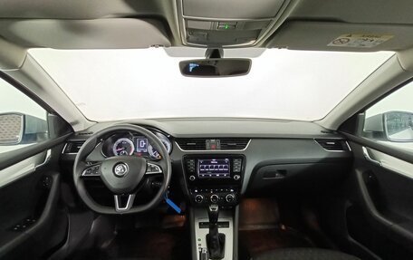 Skoda Octavia, 2017 год, 1 720 000 рублей, 10 фотография