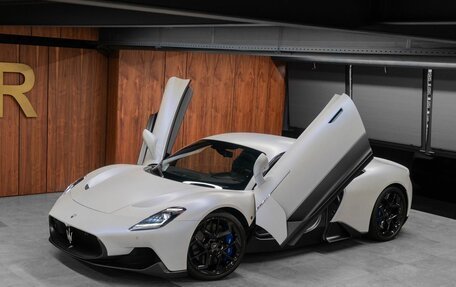 Maserati MC20, 2024 год, 31 000 000 рублей, 2 фотография