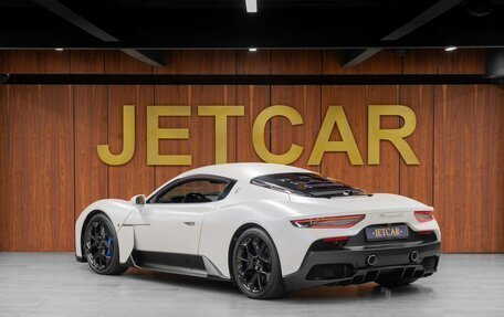 Maserati MC20, 2024 год, 31 000 000 рублей, 9 фотография