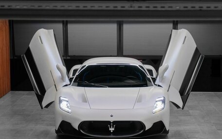 Maserati MC20, 2024 год, 31 000 000 рублей, 5 фотография