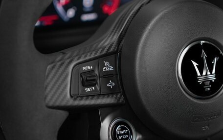 Maserati MC20, 2024 год, 31 000 000 рублей, 20 фотография