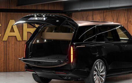 Land Rover Range Rover IV рестайлинг, 2023 год, 30 000 000 рублей, 8 фотография