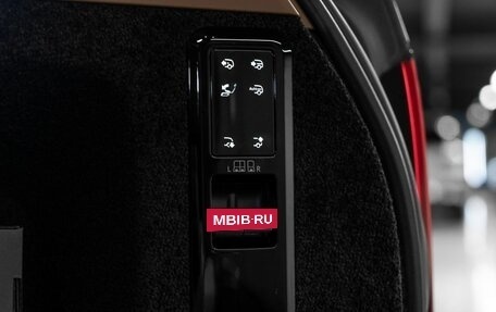 Land Rover Range Rover IV рестайлинг, 2023 год, 30 000 000 рублей, 9 фотография