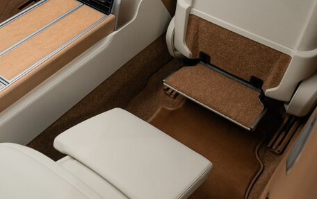 Land Rover Range Rover IV рестайлинг, 2023 год, 30 000 000 рублей, 33 фотография