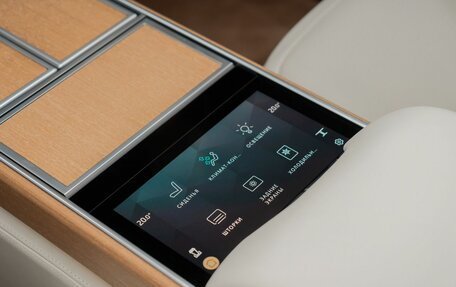 Land Rover Range Rover IV рестайлинг, 2023 год, 30 000 000 рублей, 36 фотография