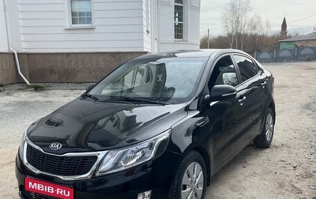 KIA Rio III рестайлинг, 2013 год, 780 000 рублей, 1 фотография