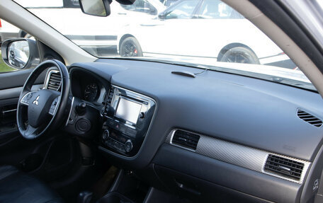 Mitsubishi Outlander III рестайлинг 3, 2012 год, 1 578 000 рублей, 7 фотография