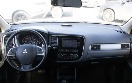 Mitsubishi Outlander III рестайлинг 3, 2012 год, 1 578 000 рублей, 11 фотография