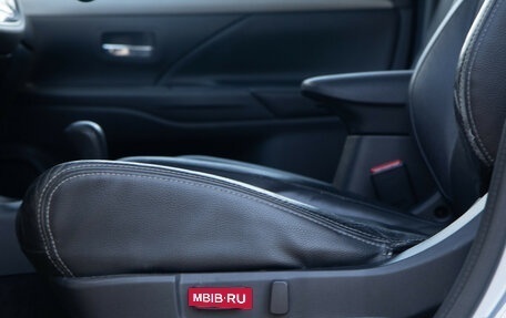 Mitsubishi Outlander III рестайлинг 3, 2012 год, 1 578 000 рублей, 14 фотография