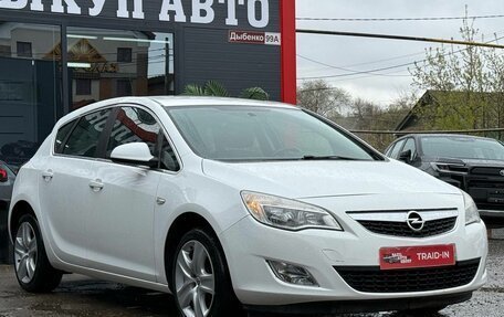 Opel Astra J, 2012 год, 710 000 рублей, 2 фотография