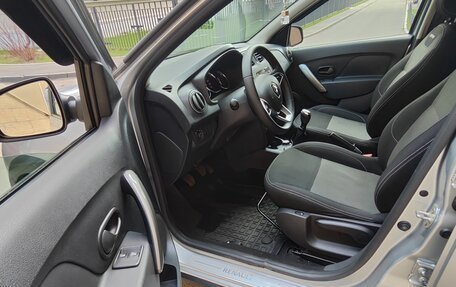 Renault Logan II, 2021 год, 860 000 рублей, 11 фотография