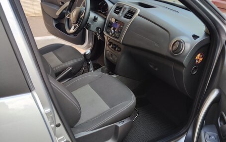 Renault Logan II, 2021 год, 860 000 рублей, 15 фотография