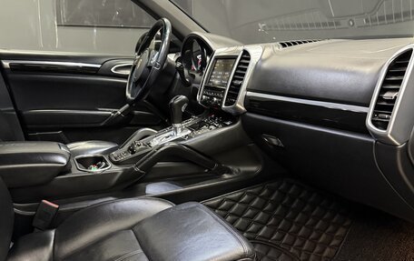 Porsche Cayenne III, 2011 год, 2 190 000 рублей, 10 фотография