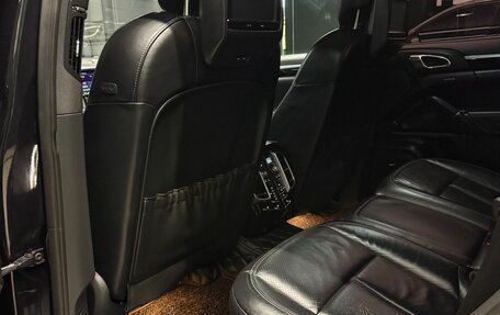 Porsche Cayenne III, 2011 год, 2 190 000 рублей, 13 фотография