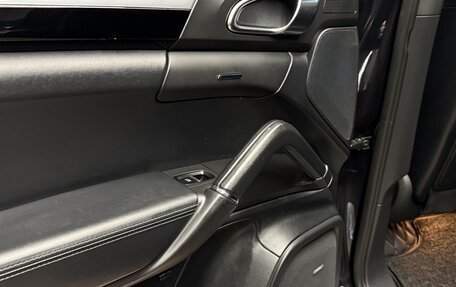 Porsche Cayenne III, 2011 год, 2 190 000 рублей, 12 фотография