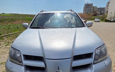 Mitsubishi Outlander III рестайлинг 3, 2004 год, 850 000 рублей, 2 фотография